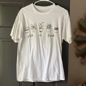 women’s graphic tee